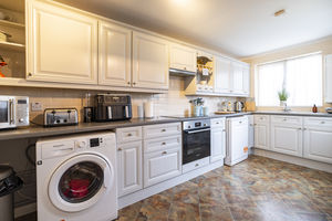 Kitchen/Diner- click for photo gallery
